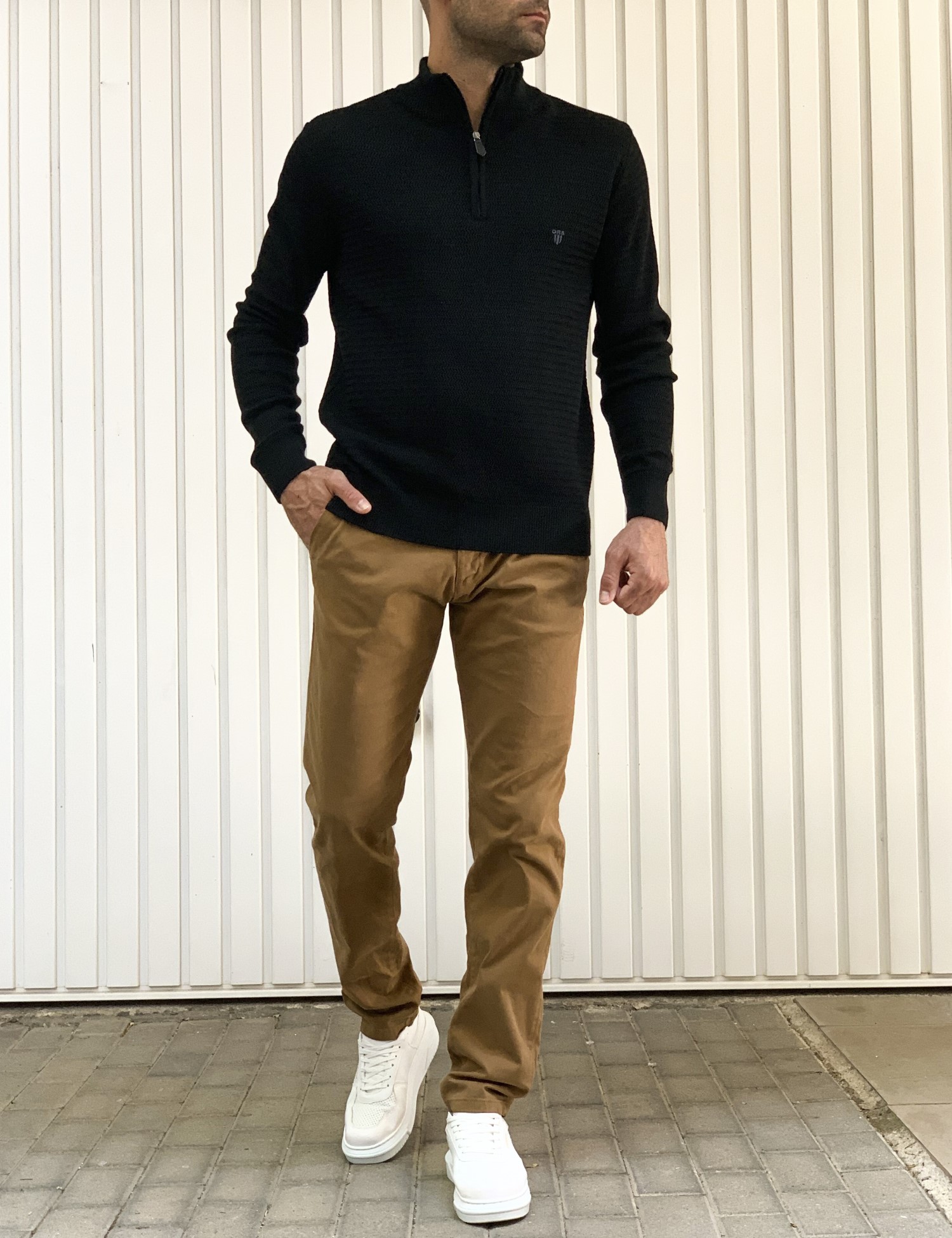 Darious Ανδρικό μαύρο πουλόβερ μονόχρωμο με γιακά 23141 φωτογραφία